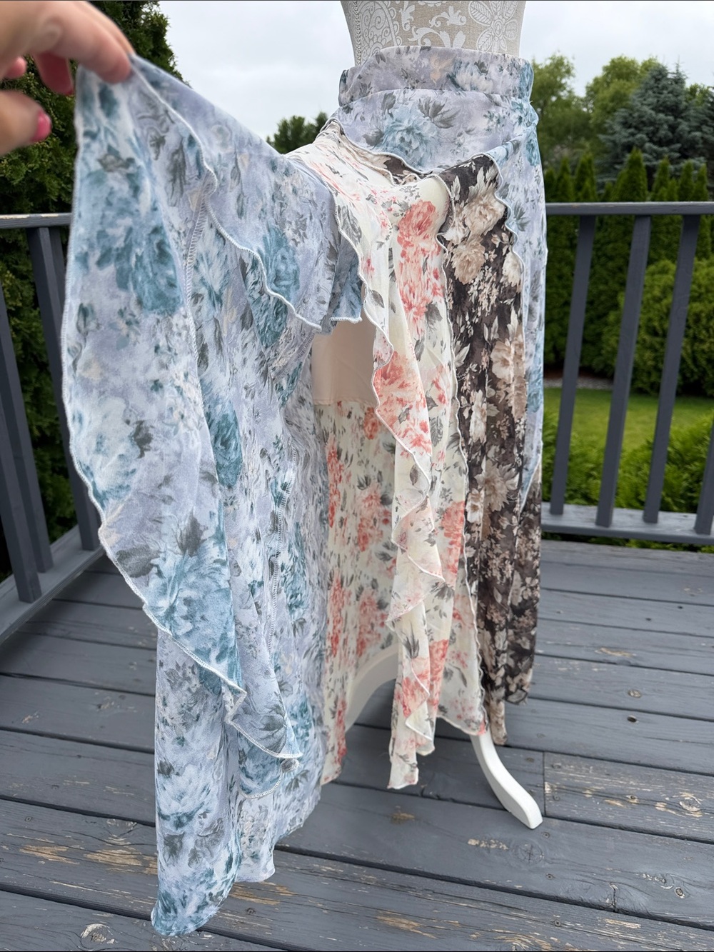 Bohemian Multi-Panel Floral Ruffle Maxi Skirt - Beige / Blue / Brown/Gray Sz M - Picture 3 of 10
